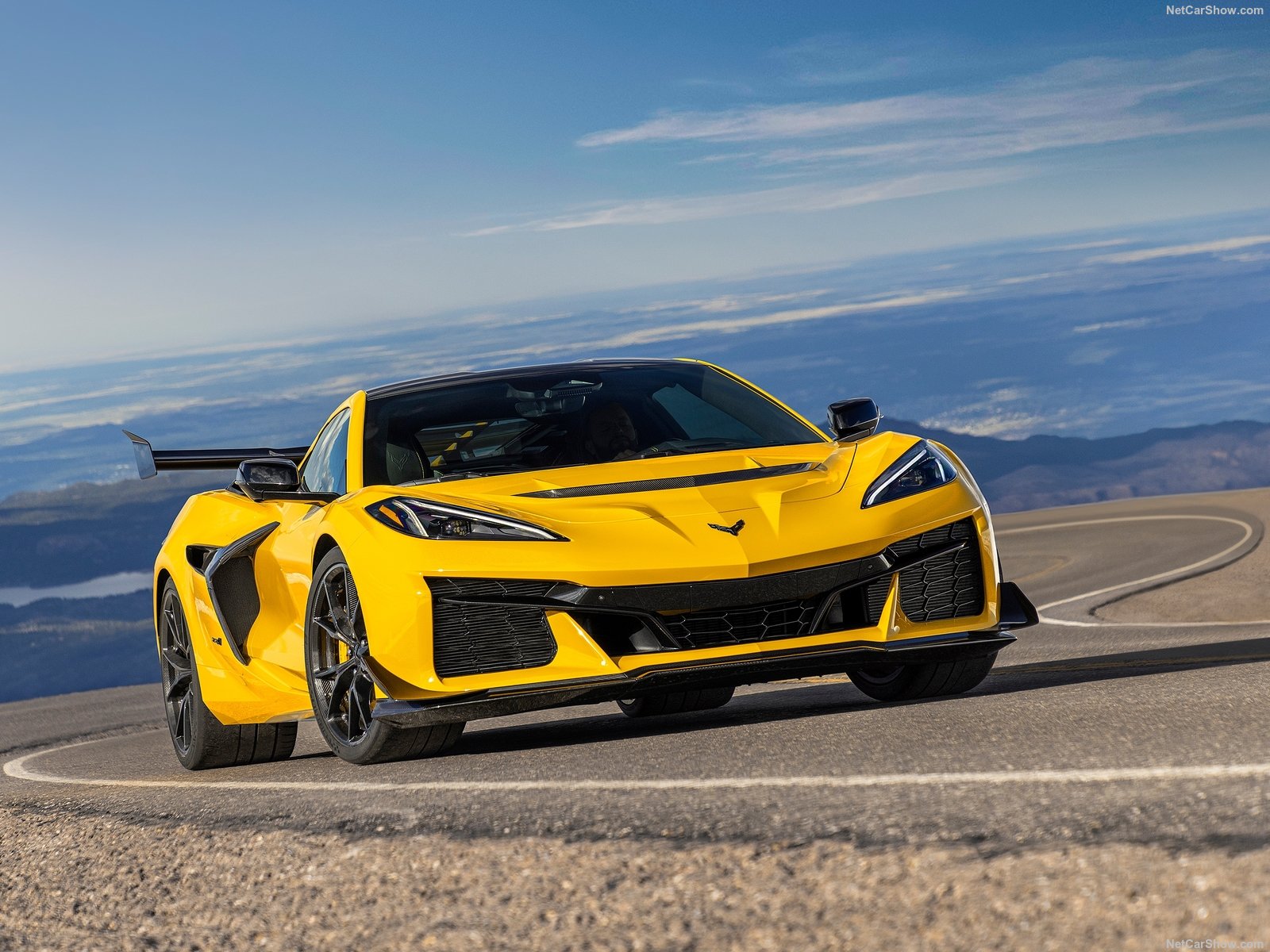 Super' Corvette ZR1 revealed with 783kW