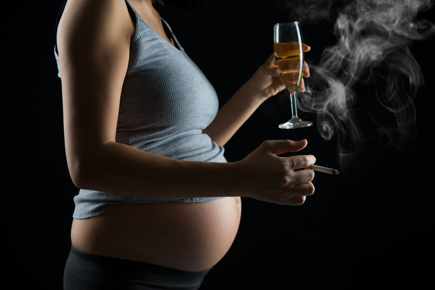 Drinking alcohol and smoking during pregnancy even more deadly than we  knew: Study