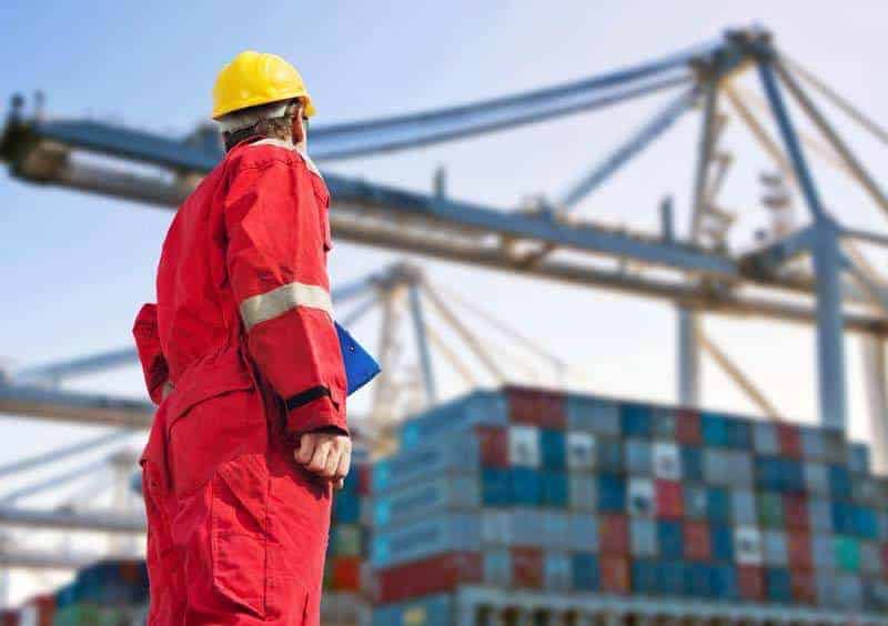 في حوار جديد معه: رئيس جهاز الاستثمار العماني يؤكد إجراء مراجعة شاملة للشركات المملوكة للدولة