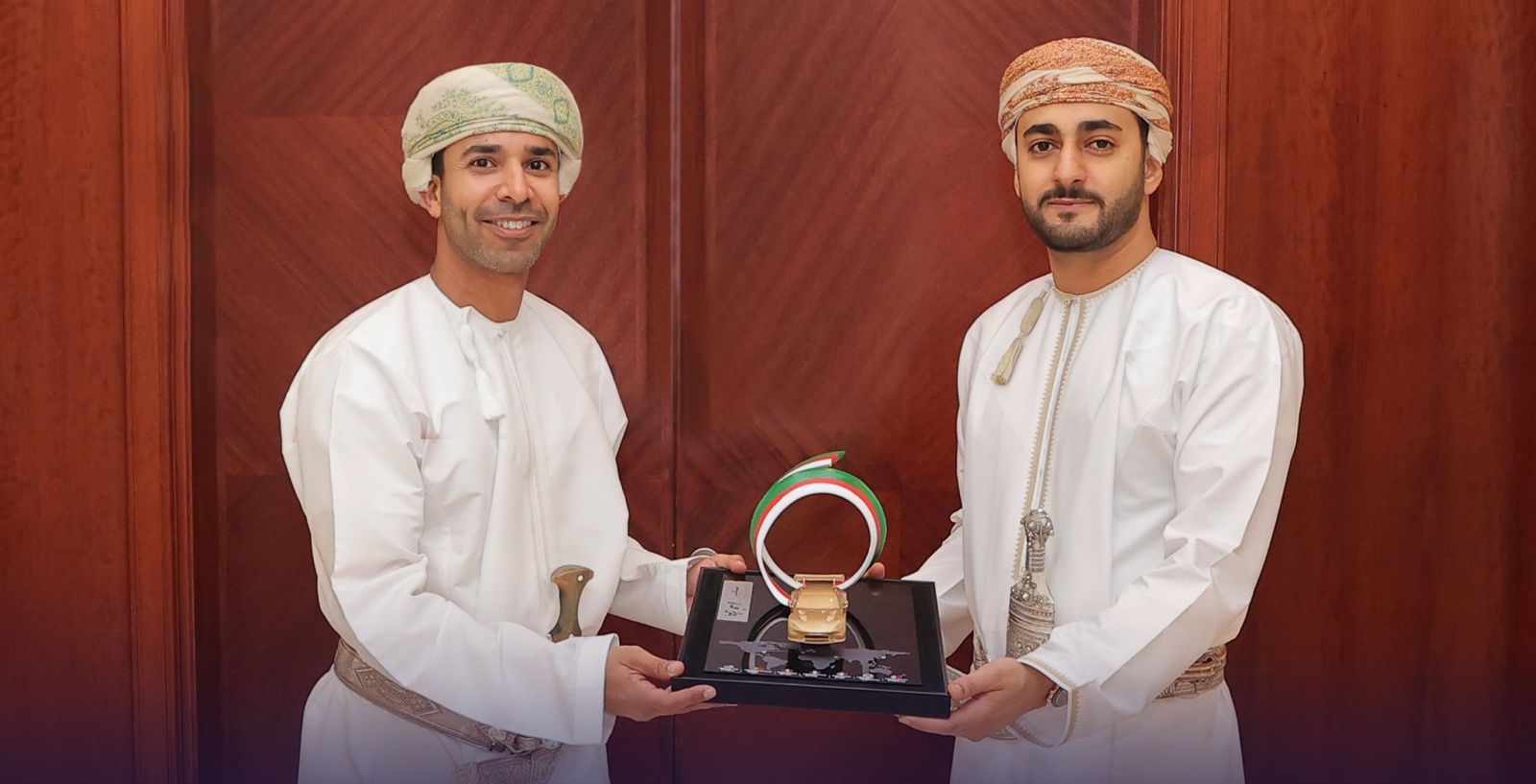 ‏‏سمو السيد ذي يزن يكرم بطلنا أحمد الحارثي