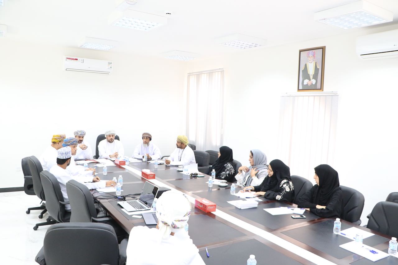 سماحة الشيخ الخليلي أكد بأنها “خيرٌ”: مُبادرة مجتمعية لإقامة عرس جماعي في السيب