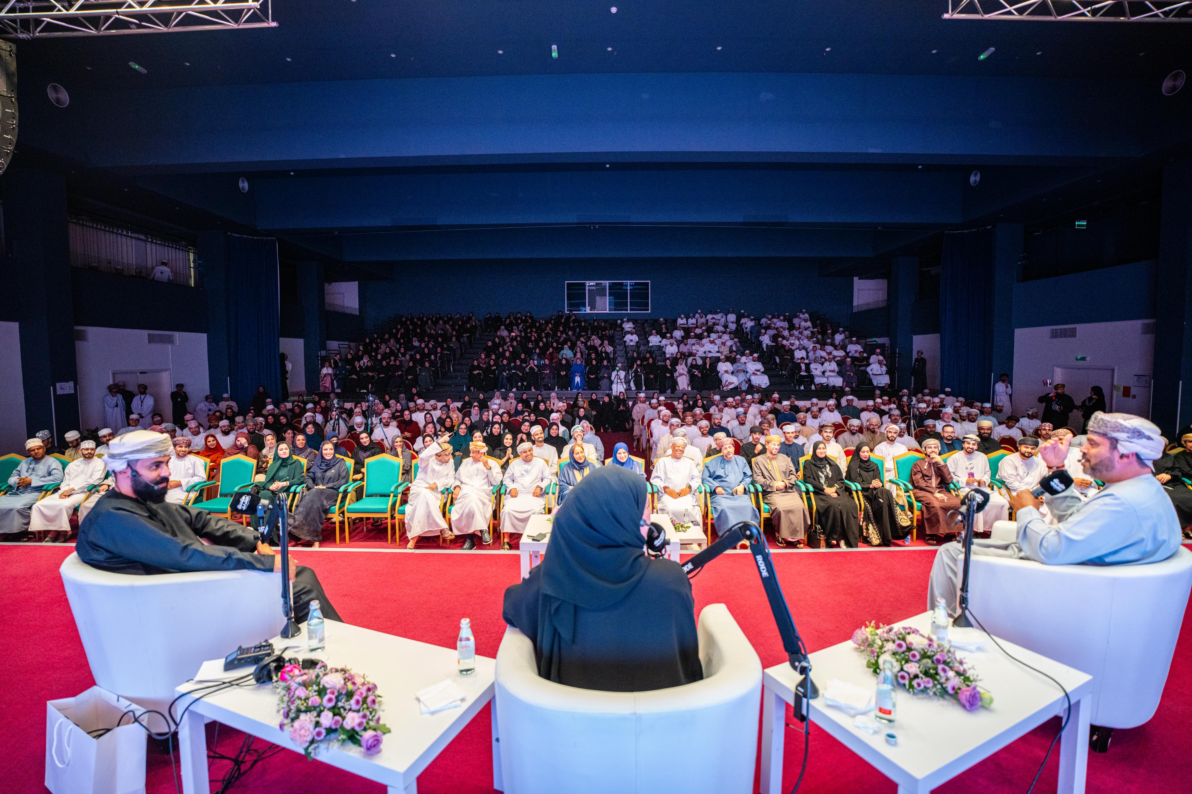 رسائل من جلسة “سفر”: الوفاء لا ينتهي، والبوصلة الإيمانية لا تخطئ