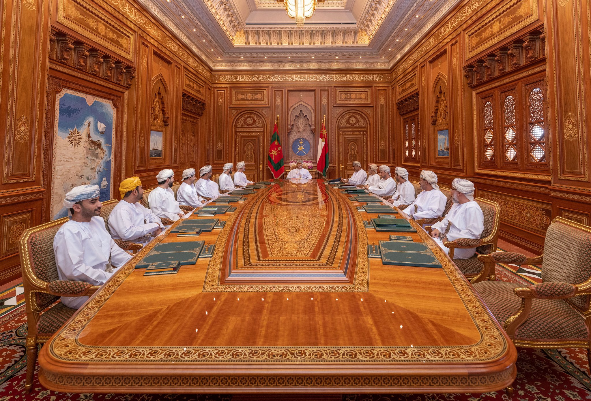 جلالة السلطان يستقبل رئيس وأعضاء مكتب مجلس الشورى