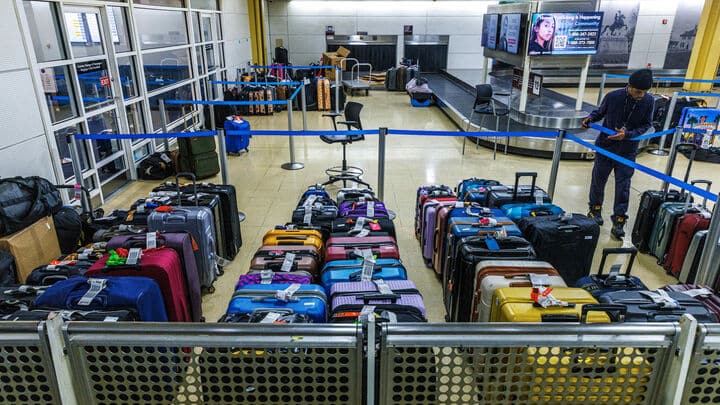 شركات الطيران تتراجع: إلغاء مزيد من الرحلات الجوية إلى الكيان الصهيوني