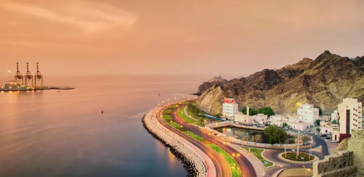 شركة استشارات هندية: الاقتصاد العماني مستقر والبنية الأساسية قوية