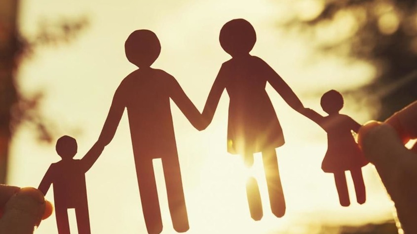 “أم أحمد”.. كفاحٌ من أجل الأبناء..وفراقٌ بعد تأدية الأمانة