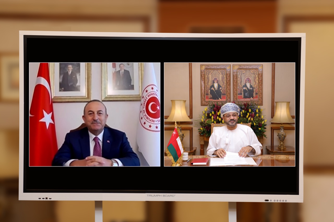 السلطنة وتركيا تنسقان لتعاون اقتصادي واستثماري