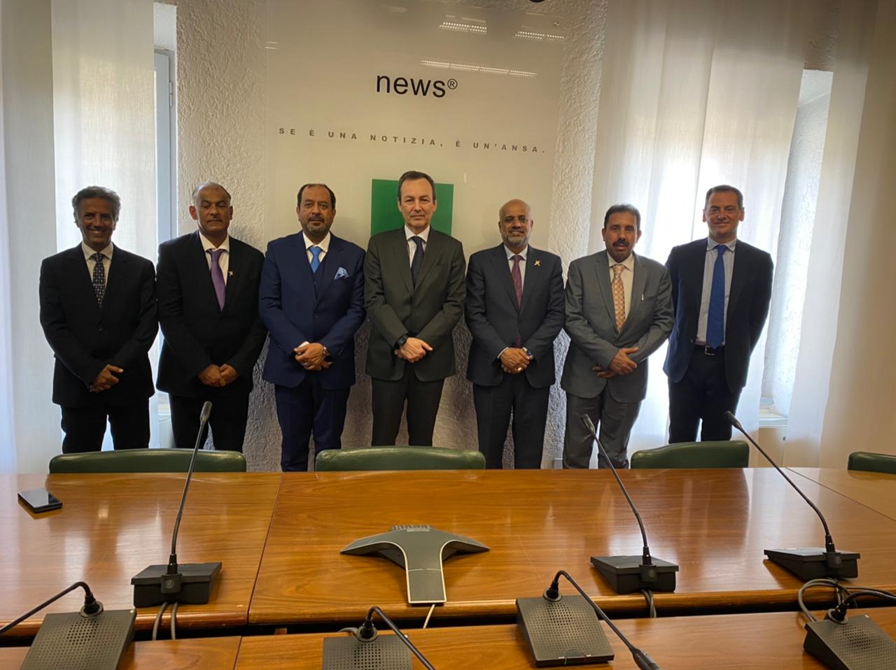 لقاءات لمناقشة إقامة ملتقى صحفي عُماني في إيطاليا