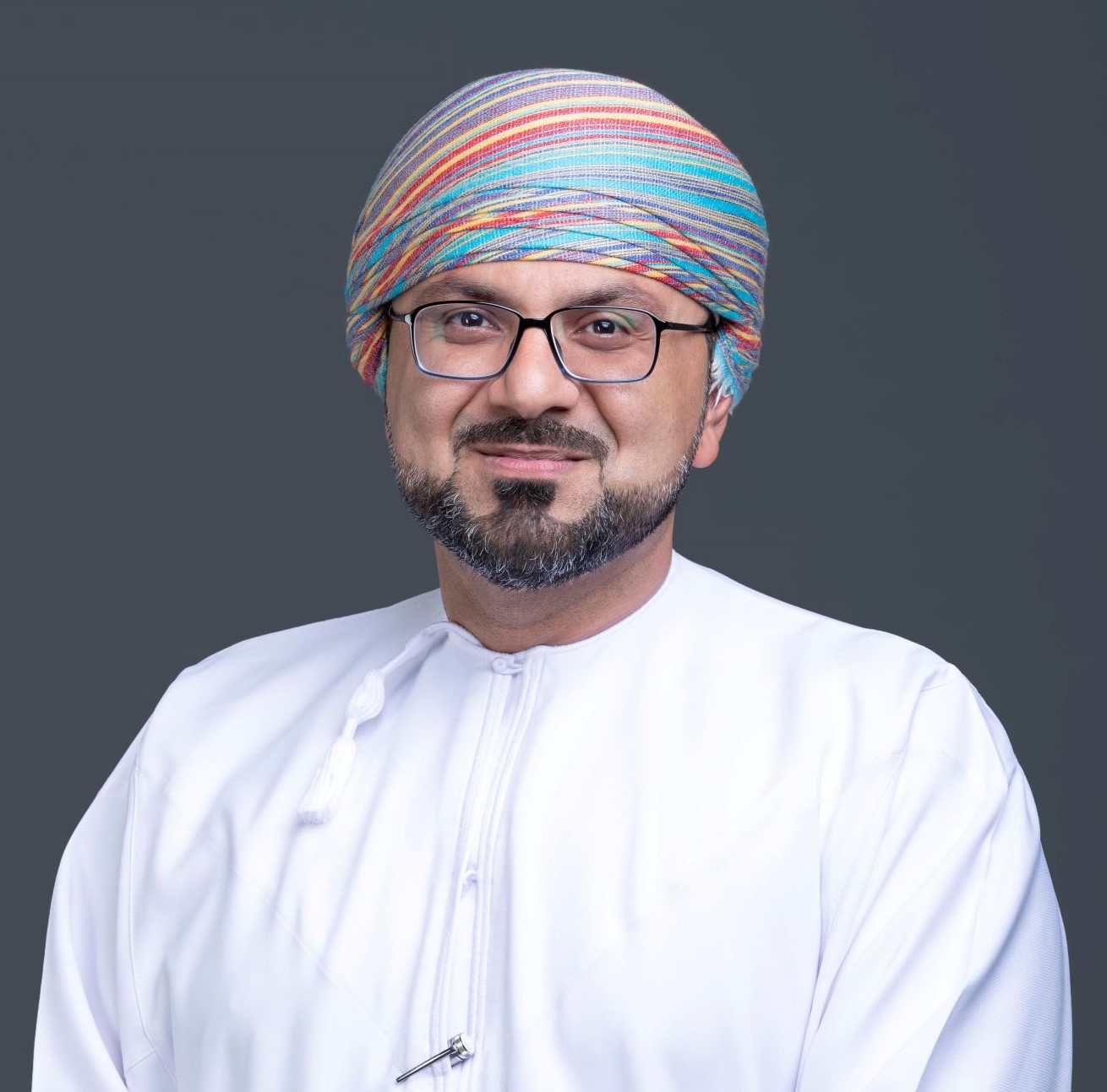 بنك مسقط يطلق خدمة طلب البطاقات مسبقة الدفع عبر الإنترنت أو الهاتف النقال
