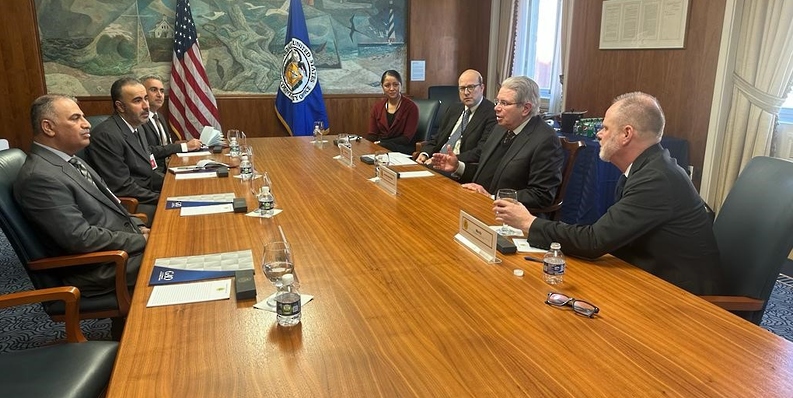 موضوعات تتعلق بالرقابة والمحاسبة يستعرضها العلوي مع مسؤول أمريكي