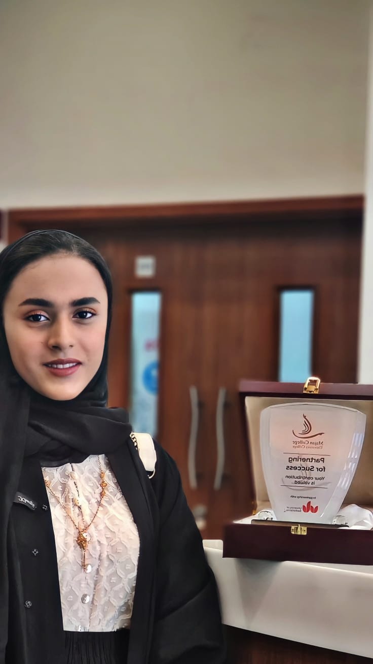 تكريم خليجي لمبتكرة عمانية