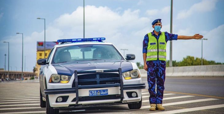 منع وقوف المركبات على جانبي الطريق من دوار قصر البركة إلى مسجد الزلفى