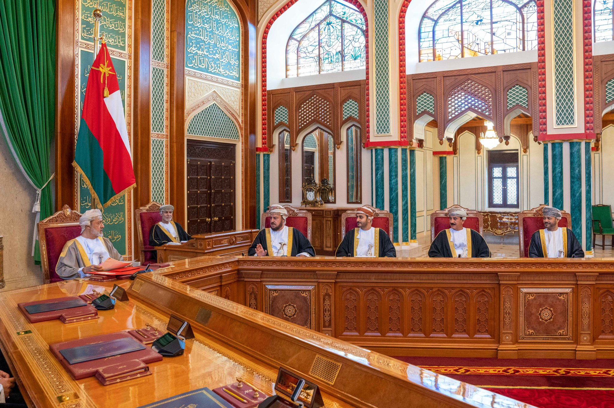 مجلس الوزراء يخفض رسوم لمستثمرين
