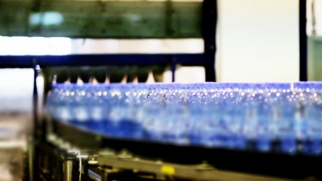 قريبا..بدء إنشاء مصنع جديد لمياه الشرب والمشروبات الغازية والعصائر