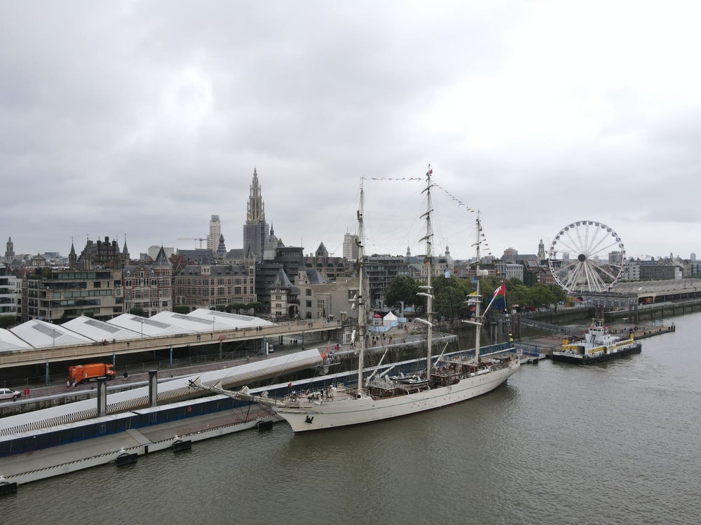 “شباب عُمان الثانية” تواصل مشاركتها في سباقات السفن الشراعية الطويلة