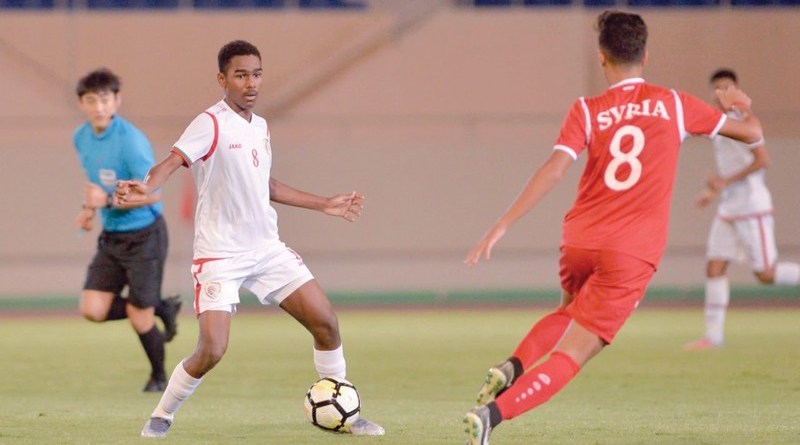 الأحمر الصغير في المجموعة الثانية لنهائيات أمم آسيا