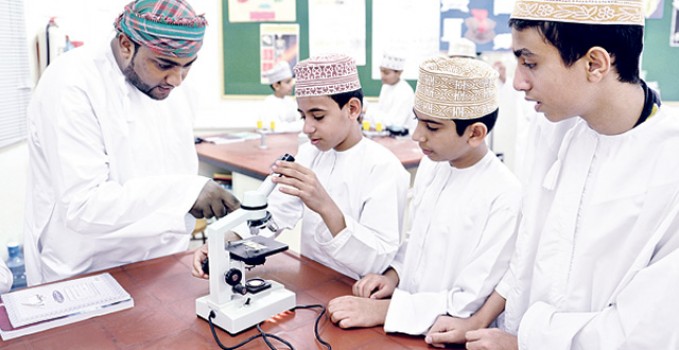 د.رجب العويسي يكتب: المعلمون أوفياء الأوطان