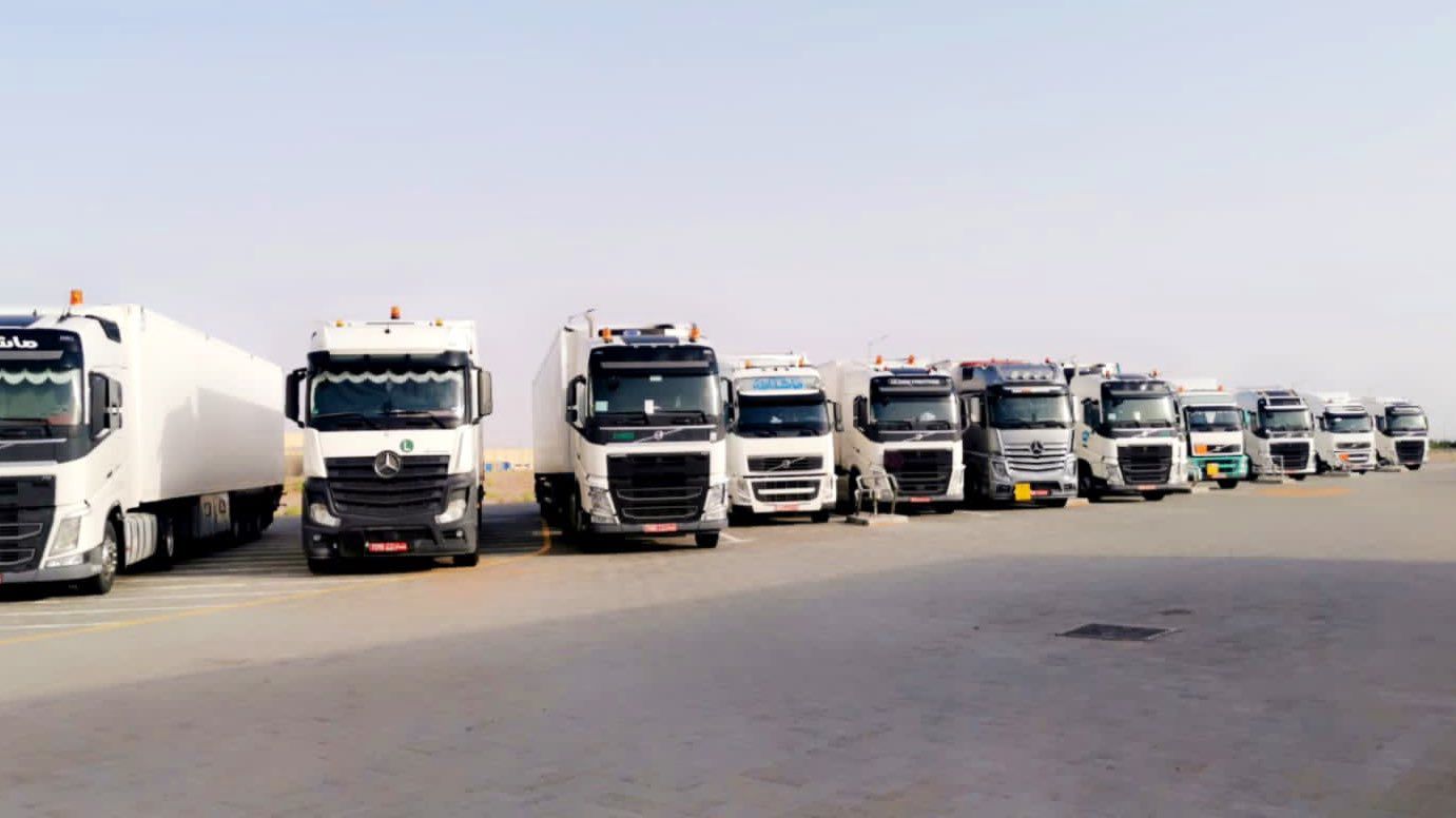 طرح مزايدات للقضاء على ظاهرة وقوف الشاحنات في الأحياء السكنية