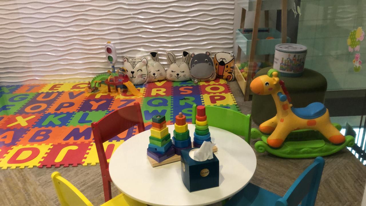 رسميًا: افتتاح قاعة مجان بمطار مسقط الدولي وهذه مواصفاتها