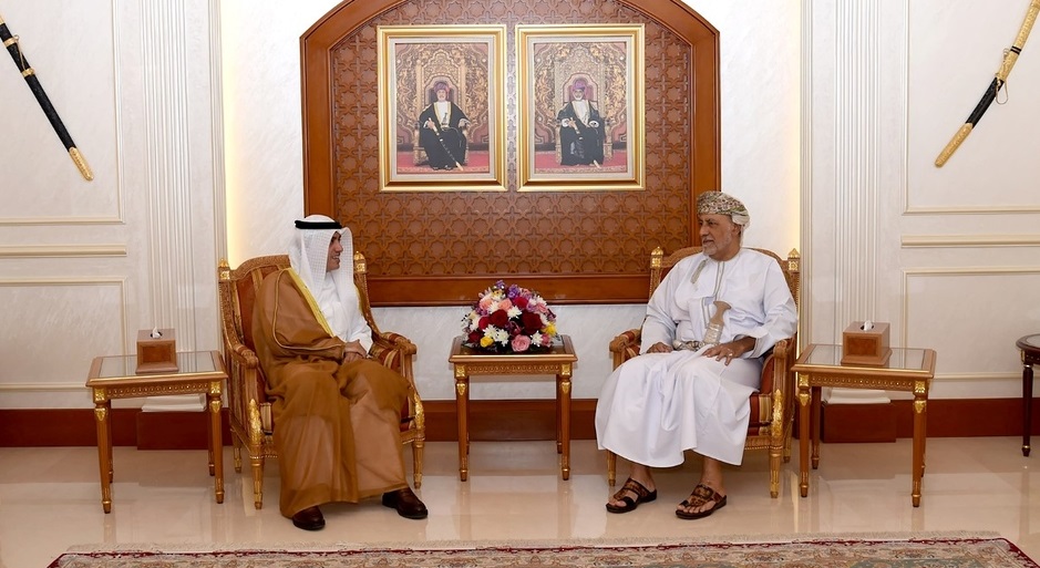 سمو السيد شهاب يستقبل السفير الكويتي