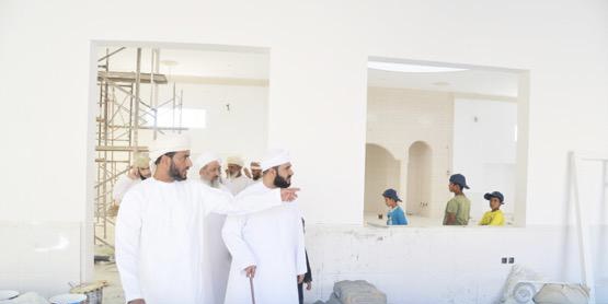 وزير الأوقاف يقوم بزيارة ميدانية
