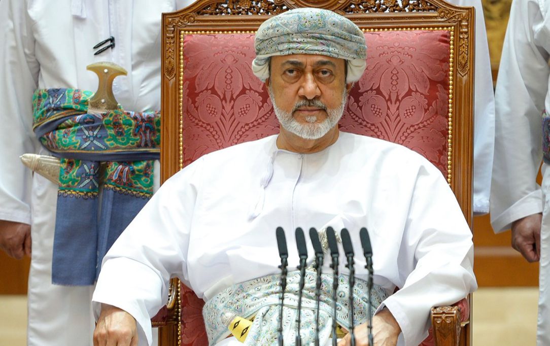 جلالة السلطان: سنقلّص المديونية بشكل أسرع