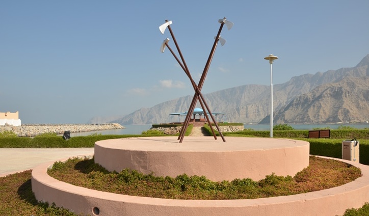 الجرز زي تقليدي عماني يُحافظ عليه أهل مسندم، فماذا تعرف عنه؟