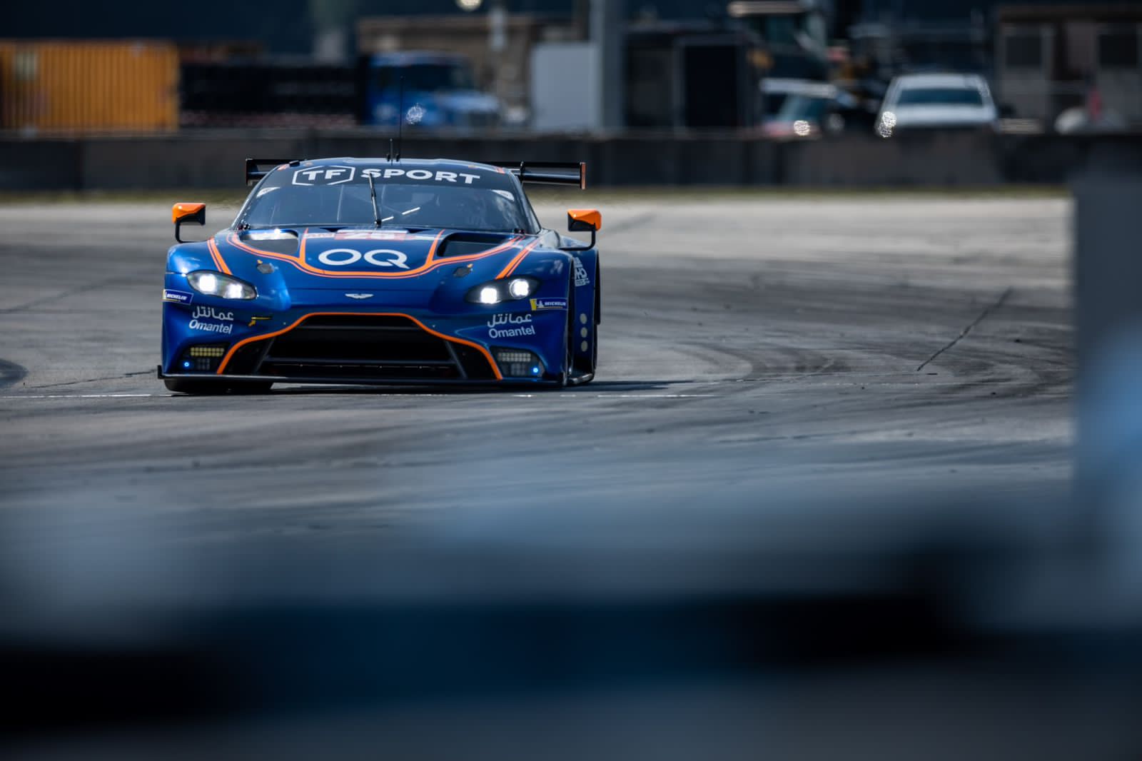 متسابقنا أحمد الحارثي يستعد للتنافس في أصعب حلبات السباق العالمية