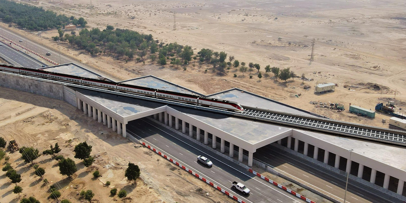 بدء الخطوة الأولى في مشروع ربط السكك الحديدية في سلطنة عُمان ودولة الإمارات