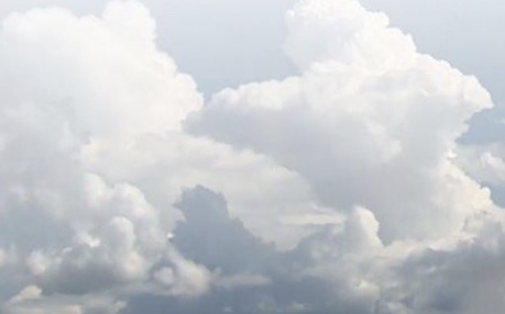 طقس اليوم: فرص لهطول أمطار متفرقة