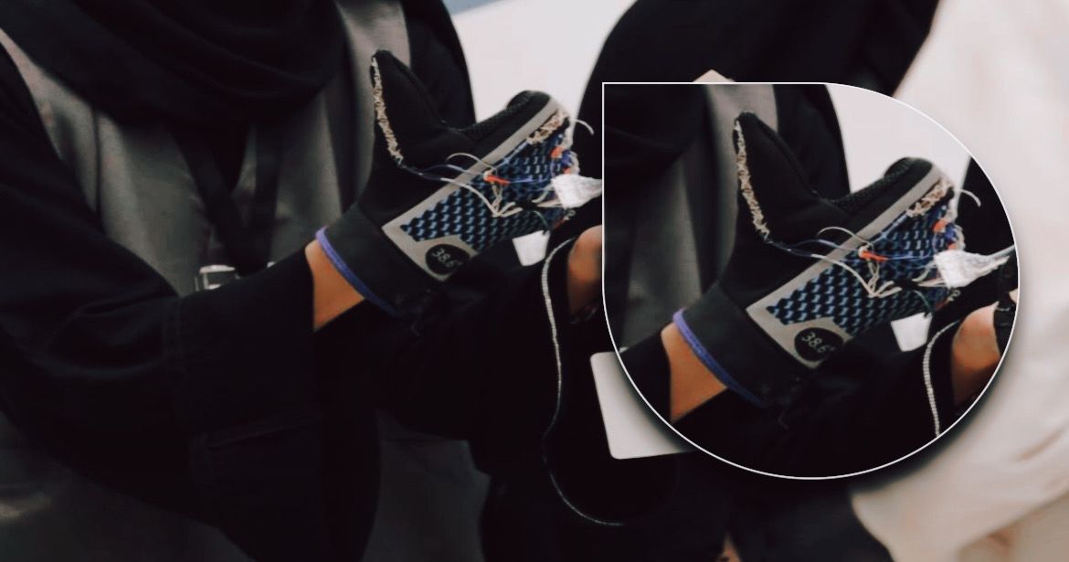 قفاز ذكي: ابتكار عماني يساعد الذين يُعانون إعاقات سمعية ونطقية