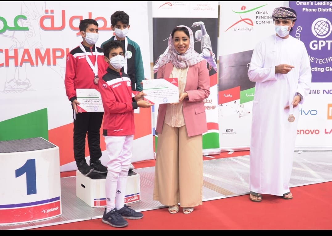 قريات وصلالة يُتوجان ببطولة “عمان” للمبارزة