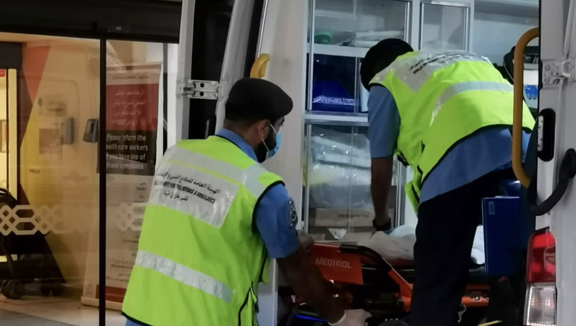 إنقاذ 4 أطفال من الغرق في شاطئ العذيبة