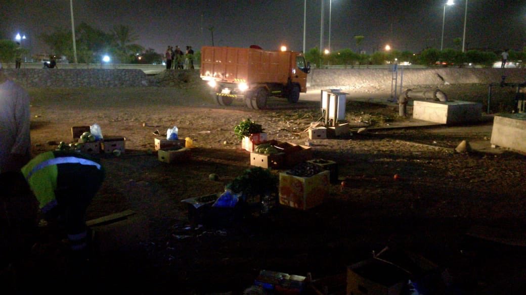 ‏البلدية والشرطة تُداهمان مواقع للباعة المتجولين