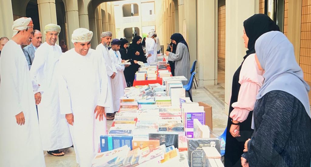 بالصور: تدشين الموسم الثقافي لكلية الآداب والعلوم الاجتماعية