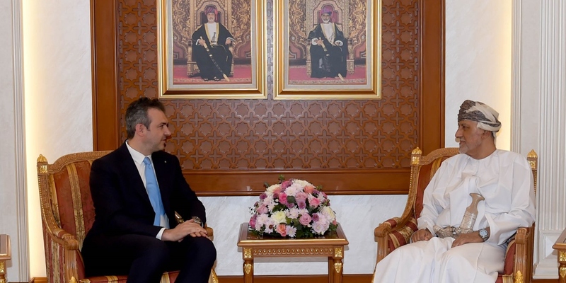 سمو السيد شهاب يستقبل السفير الإيطالي