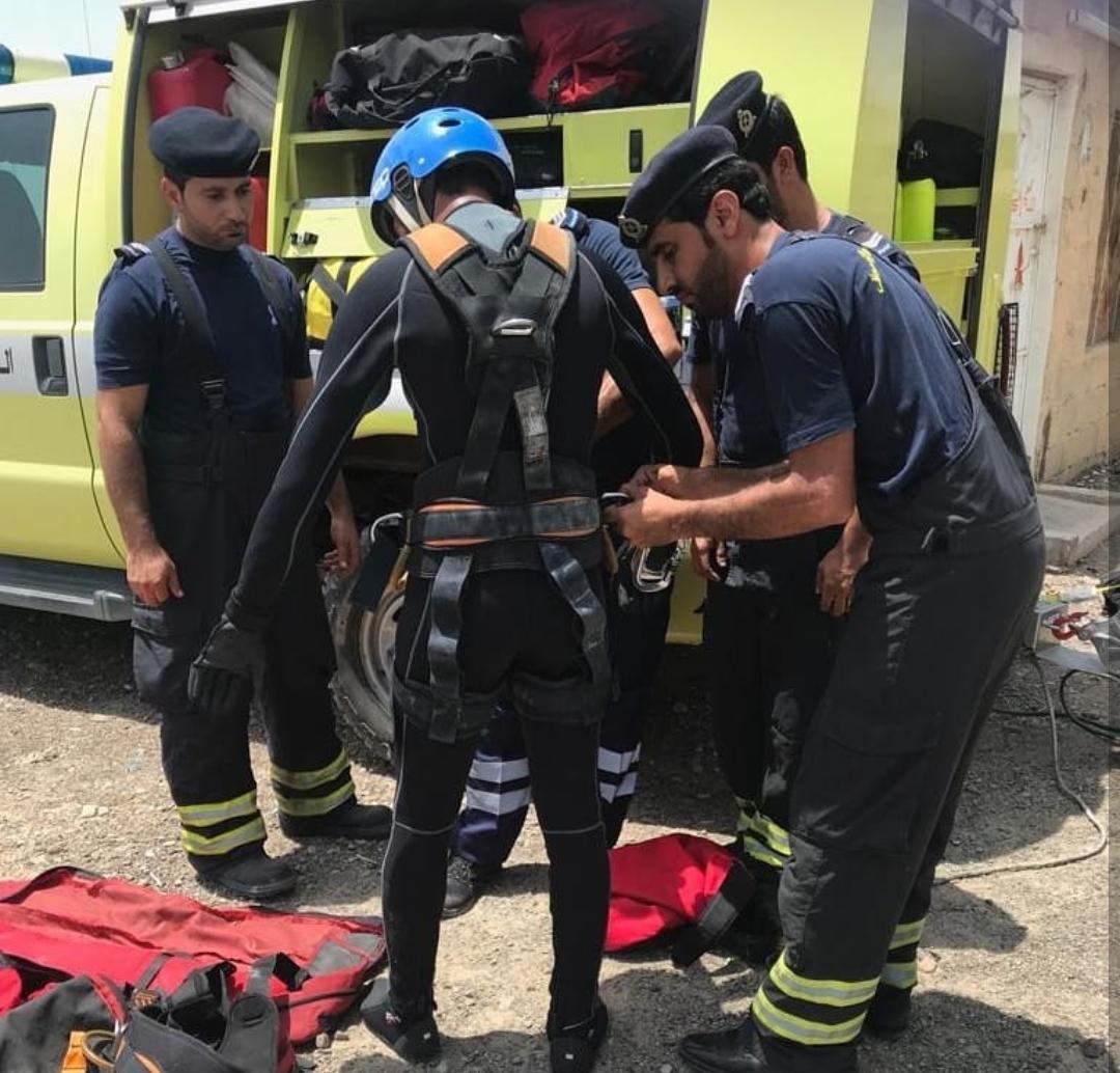 سقوط شخص في بئر ببهلاء