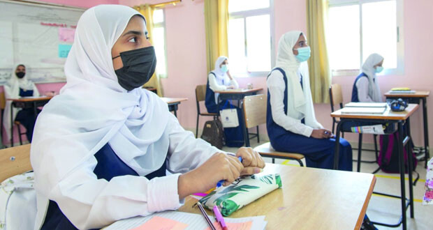 حذف مواد وتعديل مسميات في خطة دراسية جديدة