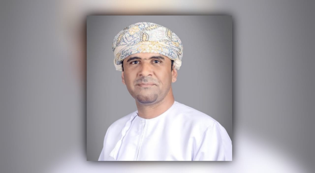 اختيار أكاديمي عُماني عضو تحرير لمجلة محكمة تصدر منذ الستينيات