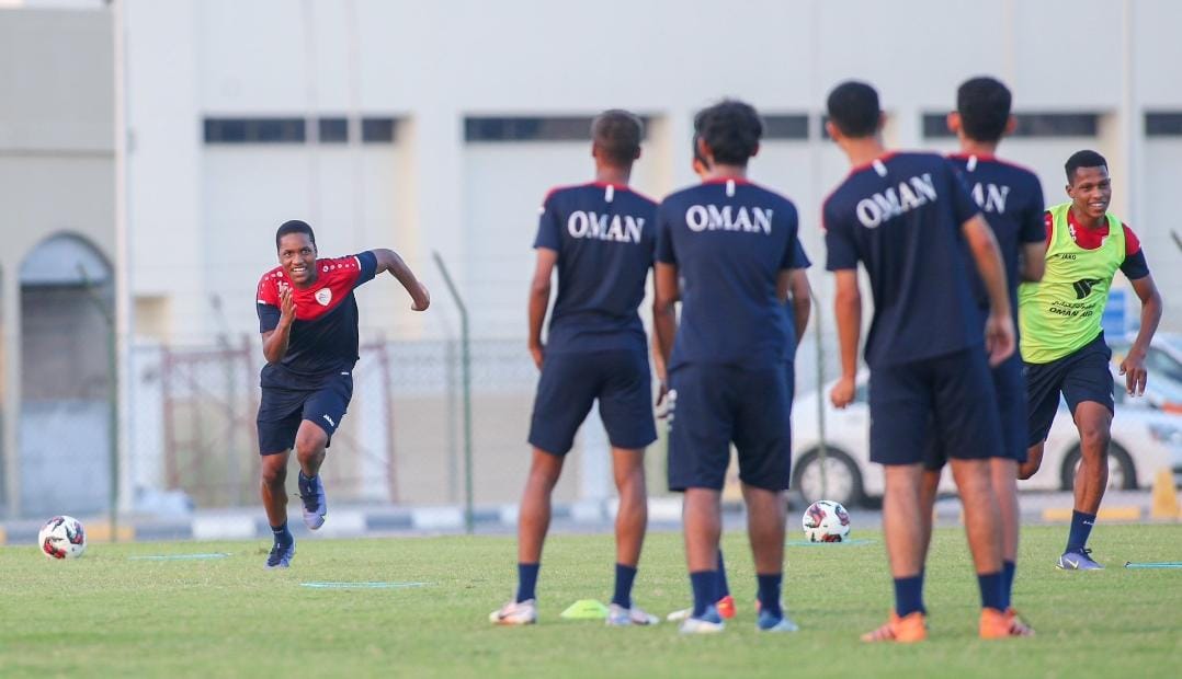 اليوم: أحمر الناشئين يبدأ تصفيات آسيا، فما توقعاتكم لنتائجه؟