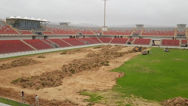 تساؤلات عن تربة استاد السعادة.. والشؤون الرياضية تتفاعل 