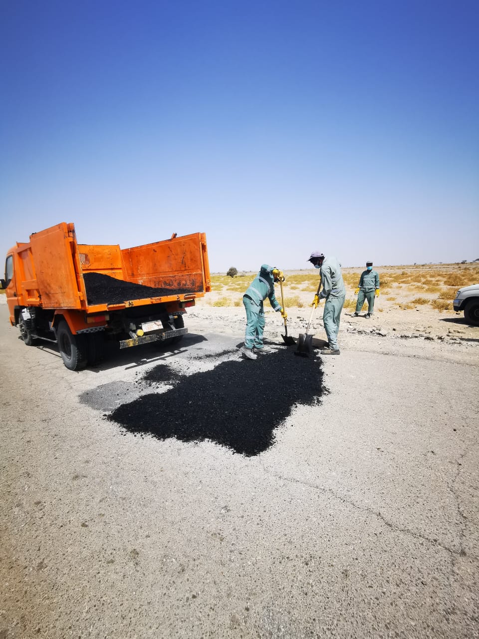 بالصور: حملة نظافة بأدم