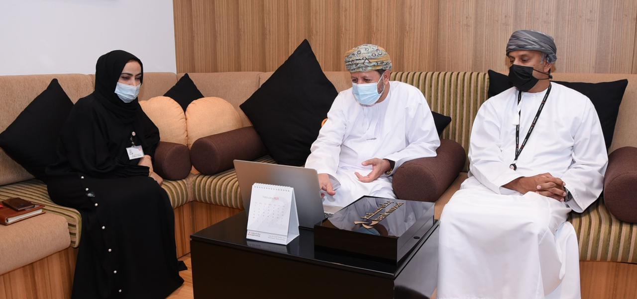 بنك مسقط يحتفل بإجراء أول السحوبات الشهرية لـ “المزيونة”