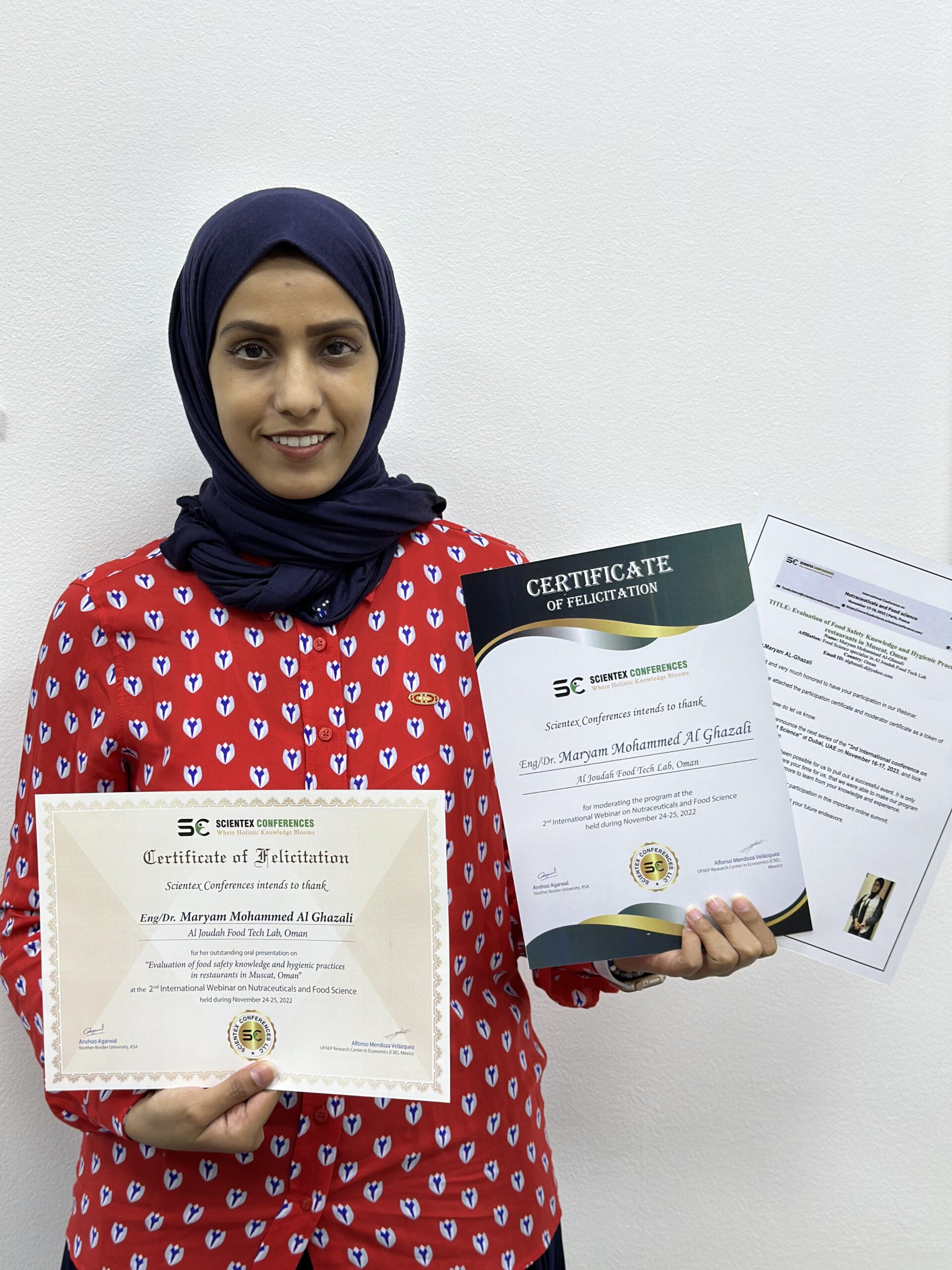 بدراسة على مطاعم في مسقط: باحثة عمانية تنال تكريما في مؤتمر بباريس