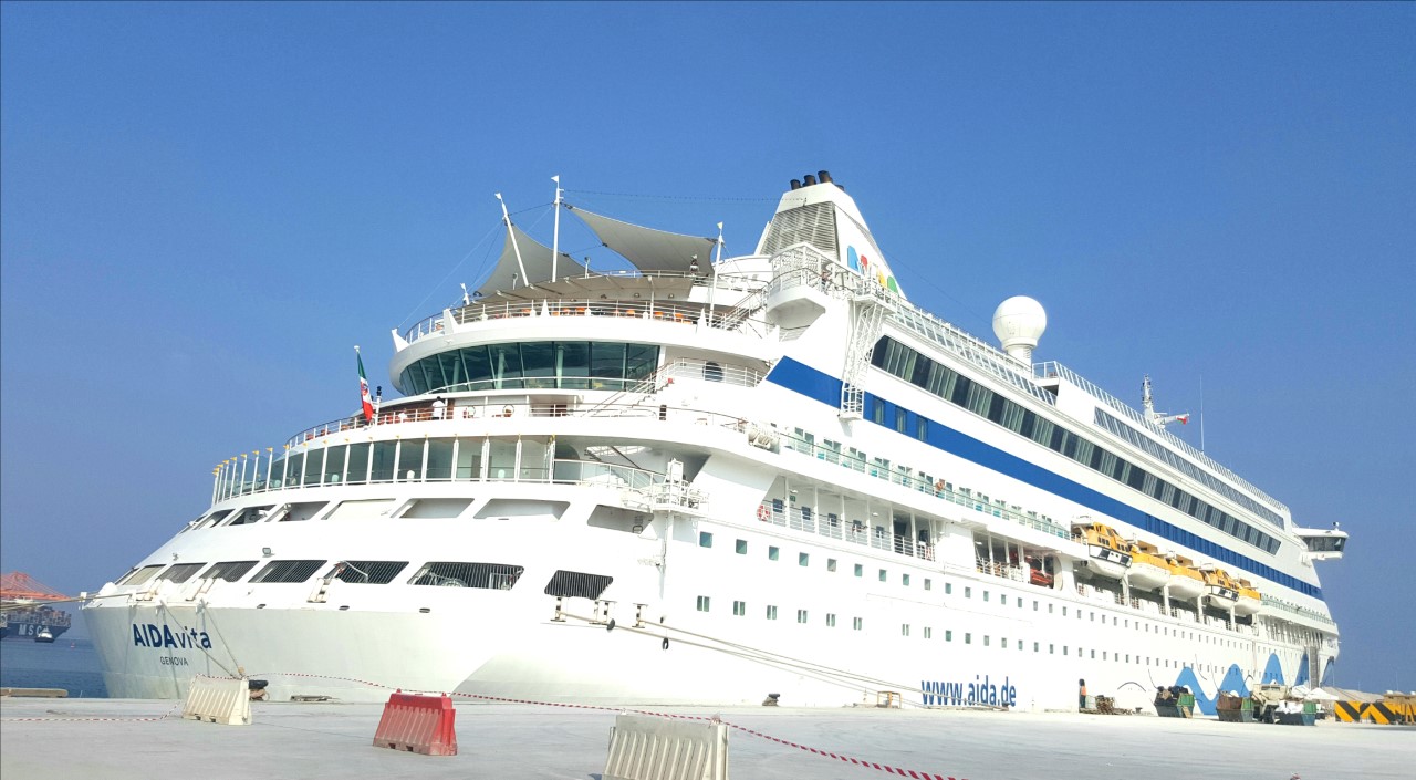 استقبل 3 سفن سياحية: ميناء صلالة يشهد حركة نشطة اليوم