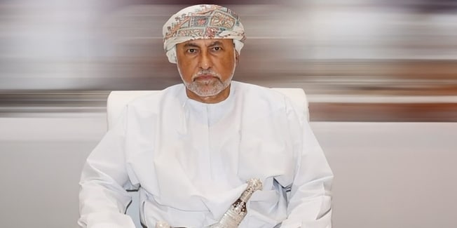 نيابة عن جلالته: سمو السيد شهاب سيرعى ختام مهرجان كأس جلالة السلطان المعظم للهجن
