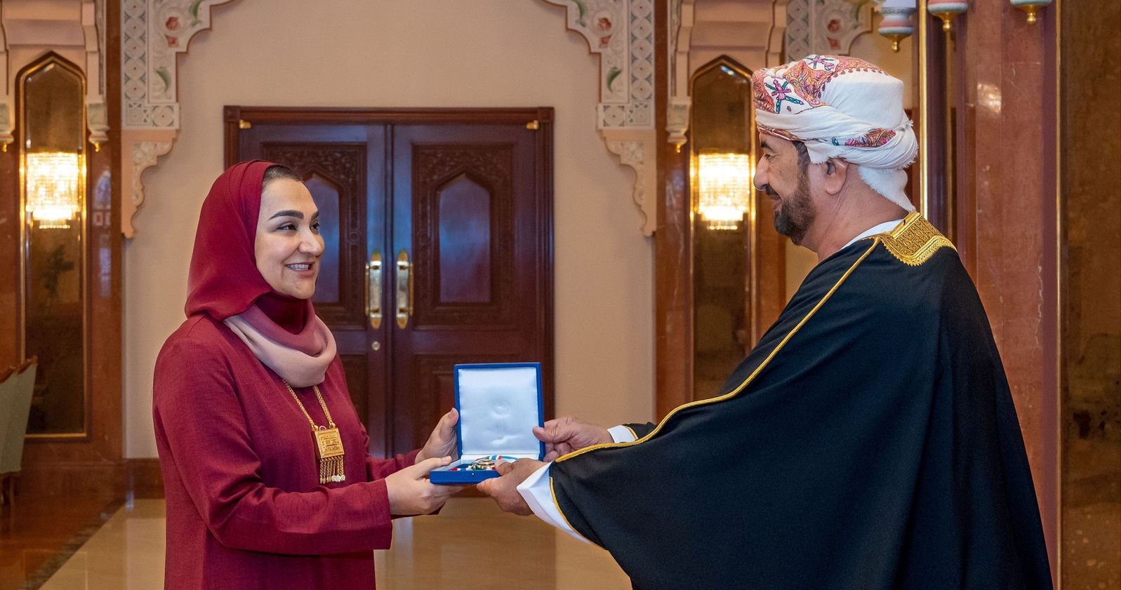 بالصور: تعرف على المكرمين بالوسام السلطاني