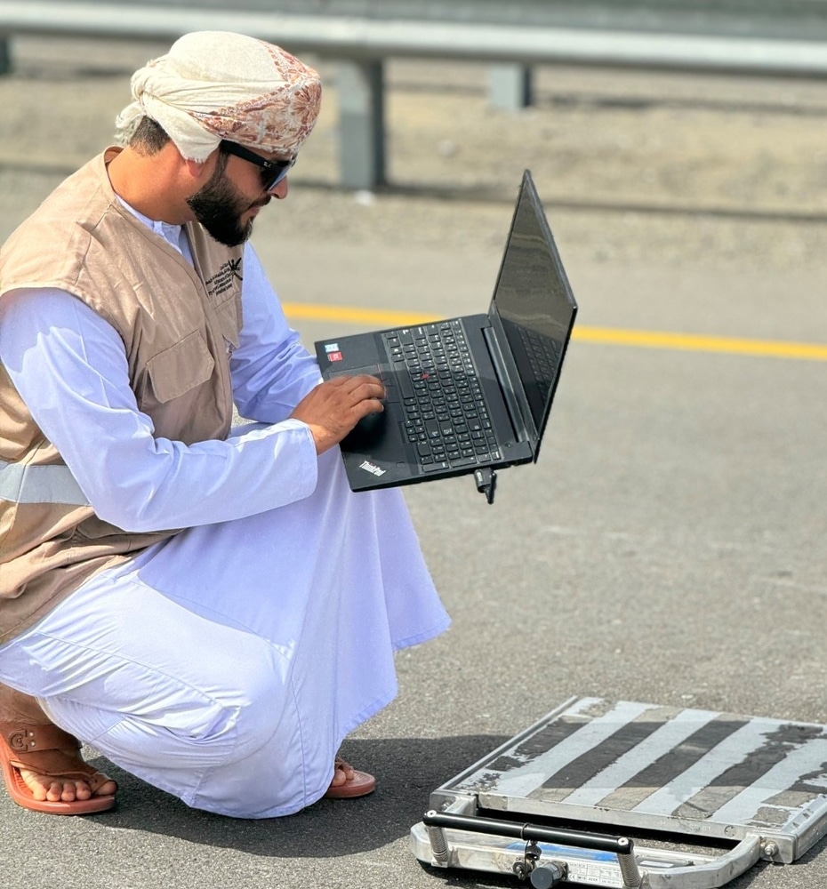 النقل البري يشهد اقبالاً متزايداً على الخدمات الإلكترونية والتطبيقات الذكية