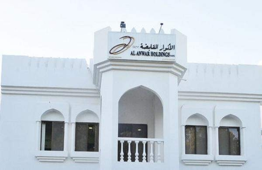 عماني رئيسًا تنفيذيًا للأنوار القابضة