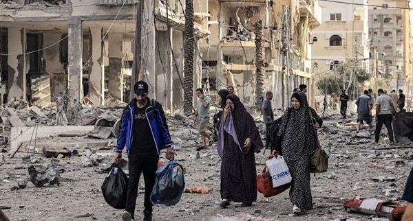 وزير الخارجية الإيراني: وثائق تكشف خططًا للاحتلال لتهجير الفلسطينيين إلى مصر والأردن